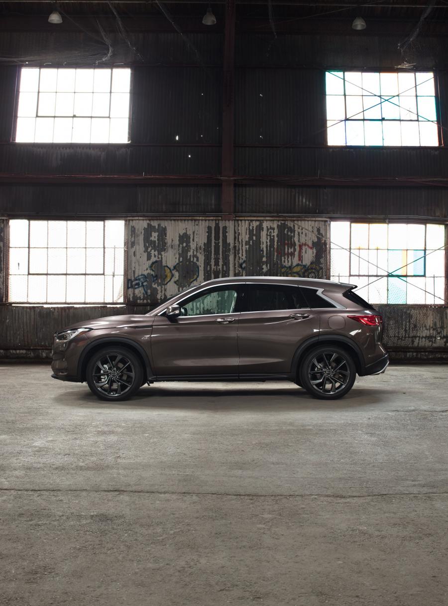  Infiniti QX50 2.0t AWD 2018 года  (NA) (фото 6 из 76)